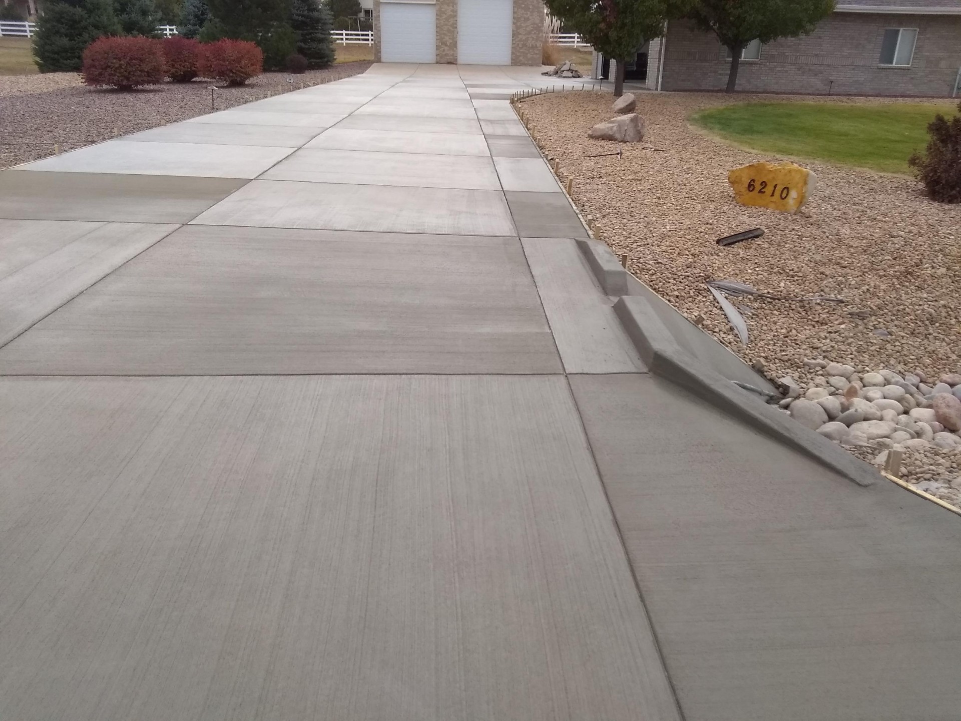 Broom-Finish Driveway, Highlands Ranch, Colorado